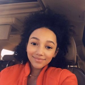 Meet your Posher, Makiah